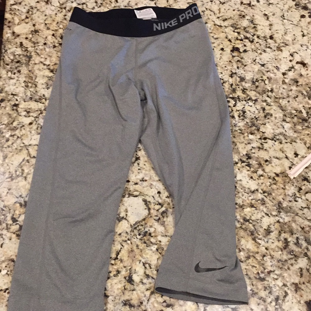 Nike Pro Dry-Fit Capris
